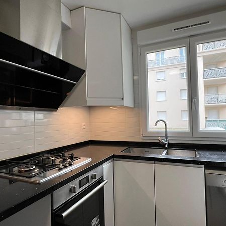 Location 3 Chambres Spacieuses Dans Appartment 2 Mn Rer Bussy Saint Georges Exteriér fotografie