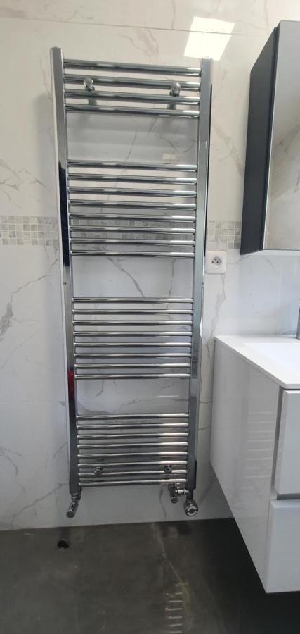 Location 3 Chambres Spacieuses Dans Appartment 2 Mn Rer Bussy Saint Georges Exteriér fotografie