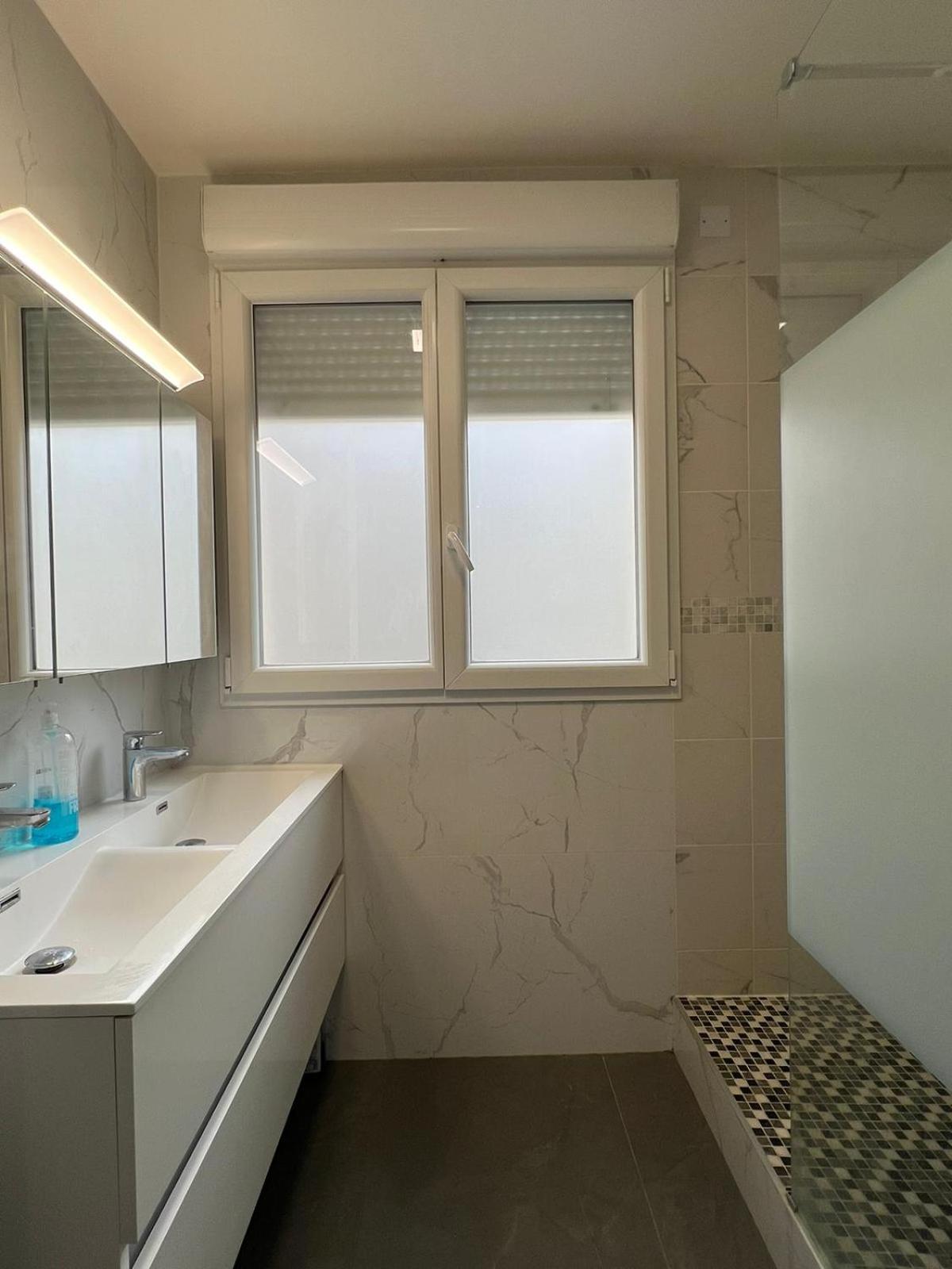 Location 3 Chambres Spacieuses Dans Appartment 2 Mn Rer Bussy Saint Georges Exteriér fotografie