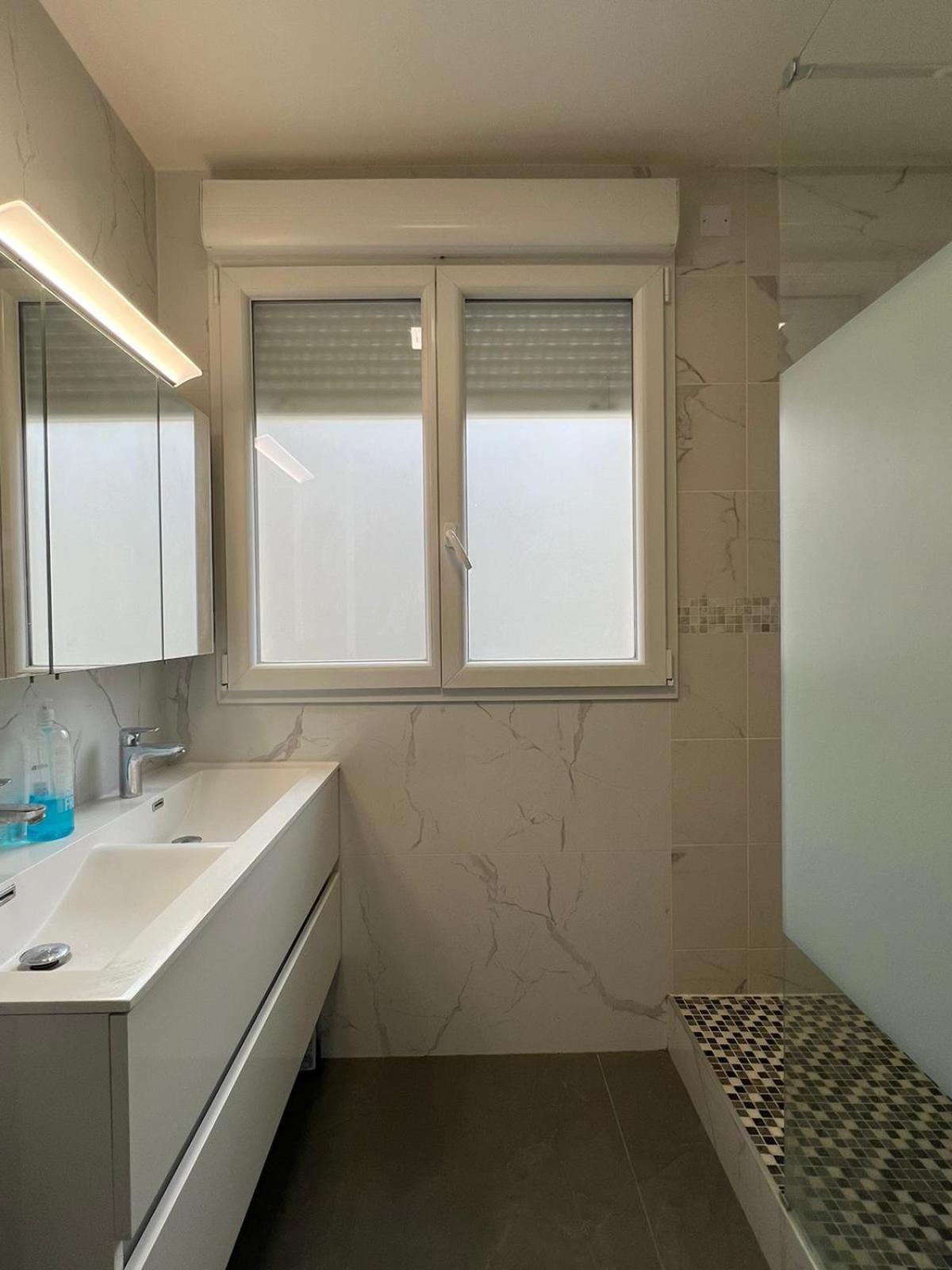 Location 3 Chambres Spacieuses Dans Appartment 2 Mn Rer Bussy Saint Georges Exteriér fotografie